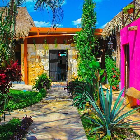 Casa Aluxes Hotel 바야돌리드 외부 사진