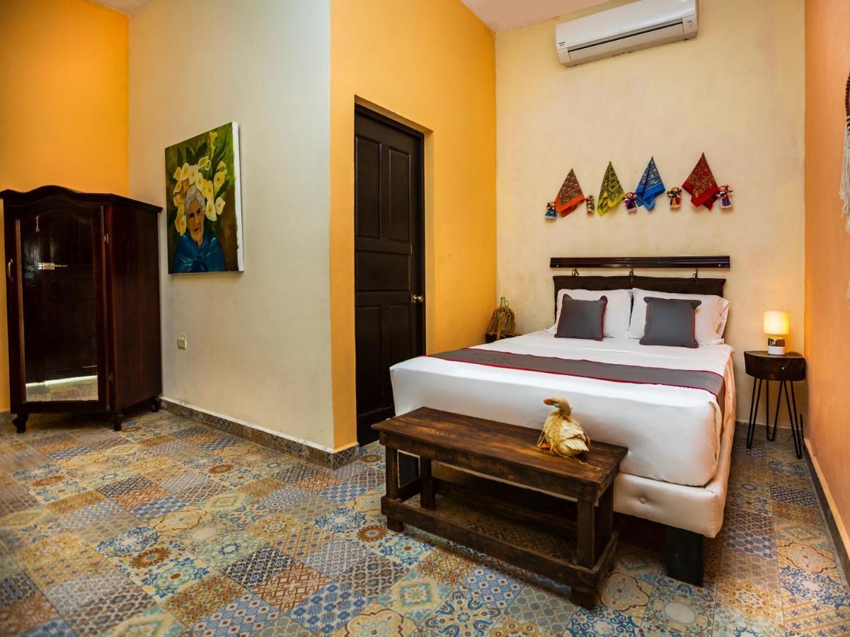 Casa Aluxes Hotel 바야돌리드 외부 사진