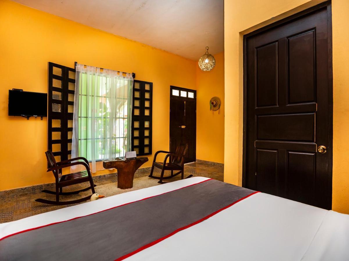 Casa Aluxes Hotel 바야돌리드 외부 사진