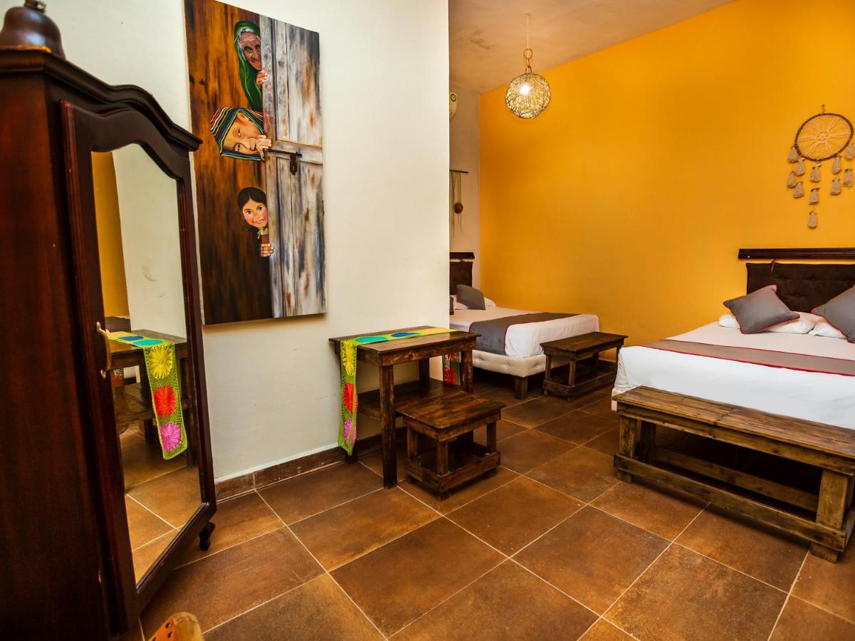 Casa Aluxes Hotel 바야돌리드 외부 사진