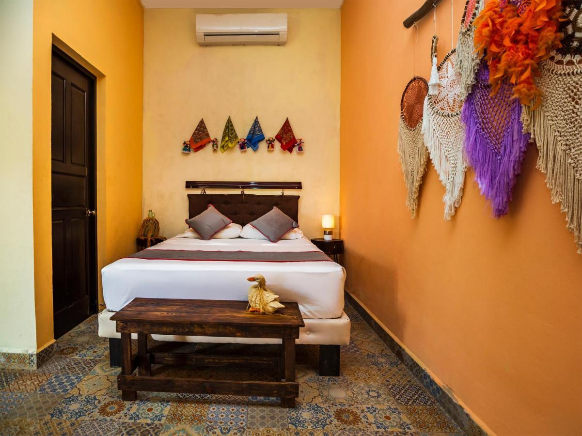 Casa Aluxes Hotel 바야돌리드 외부 사진