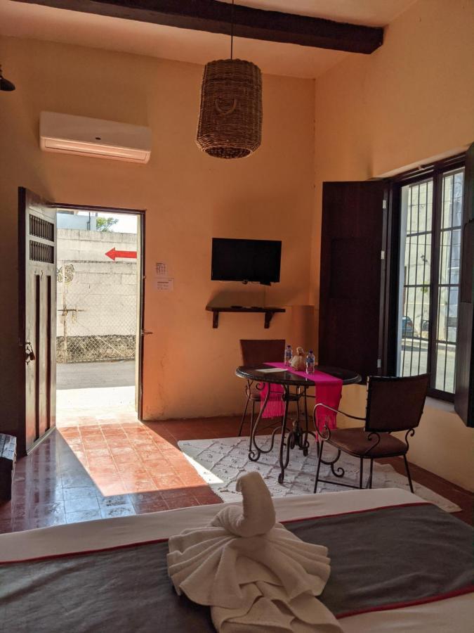 Casa Aluxes Hotel 바야돌리드 외부 사진