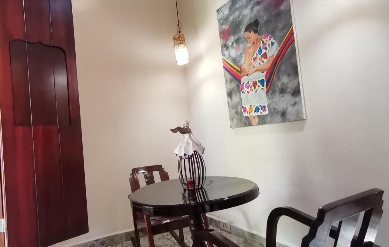 Casa Aluxes Hotel 바야돌리드 외부 사진