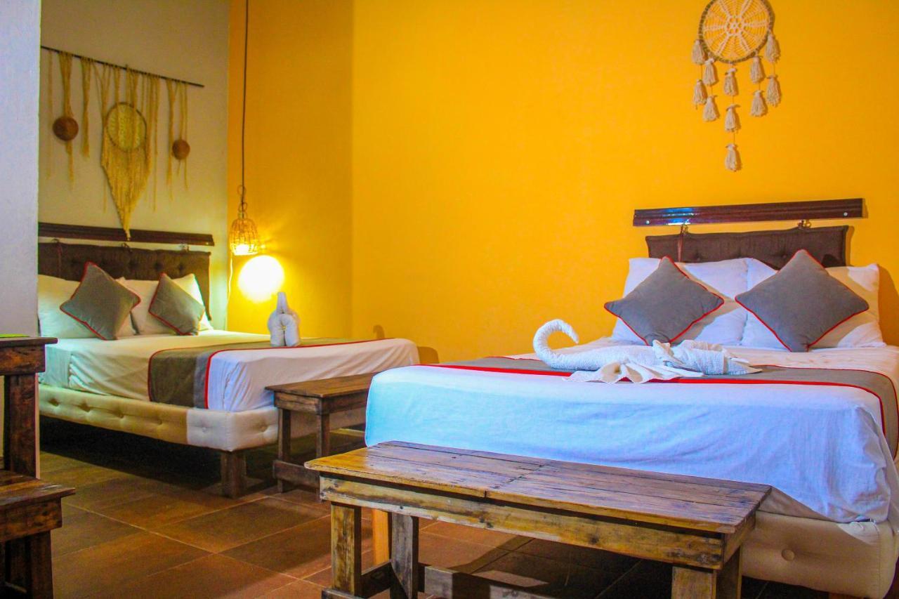 Casa Aluxes Hotel 바야돌리드 외부 사진