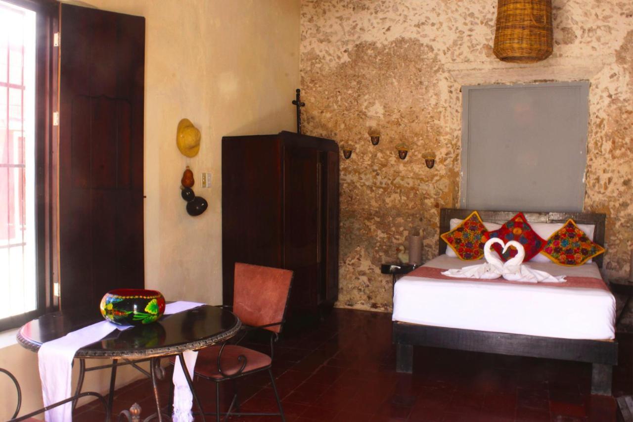 Casa Aluxes Hotel 바야돌리드 외부 사진