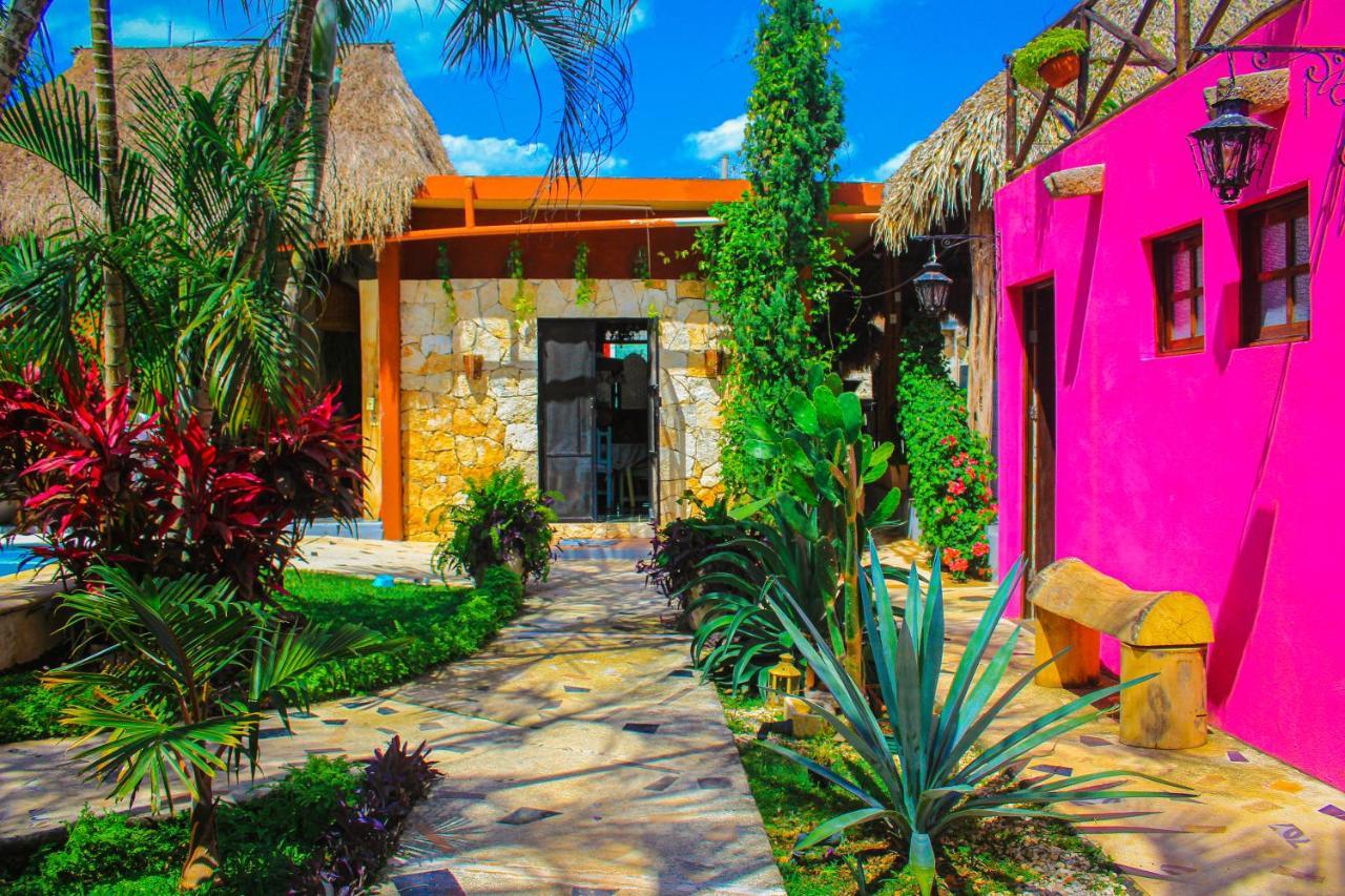 Casa Aluxes Hotel 바야돌리드 외부 사진